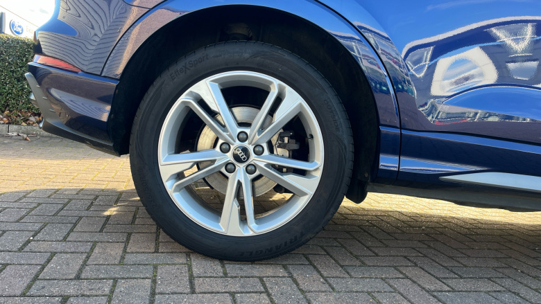 Audi Q3 40 TFSI Quattro S Line 5dr S Tronic Petrol Estate